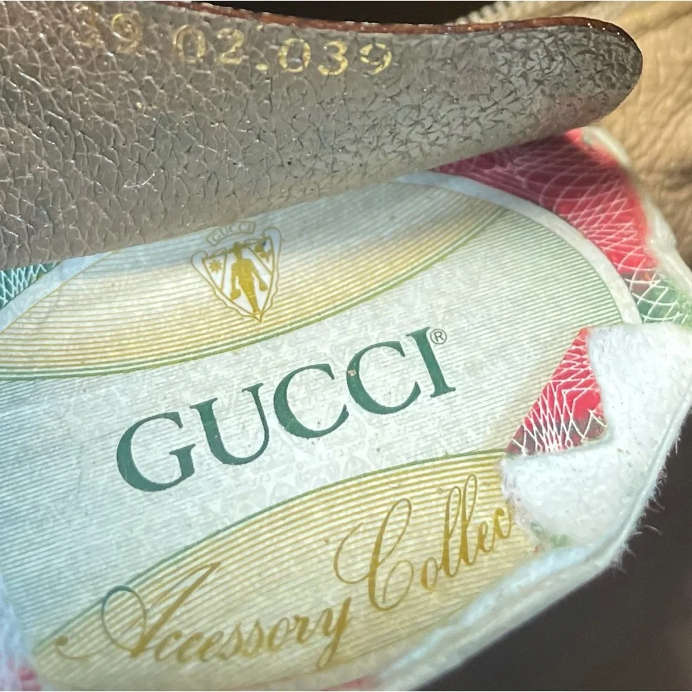 Authentic Vintage Gucci Bag - Picture 8 of 15